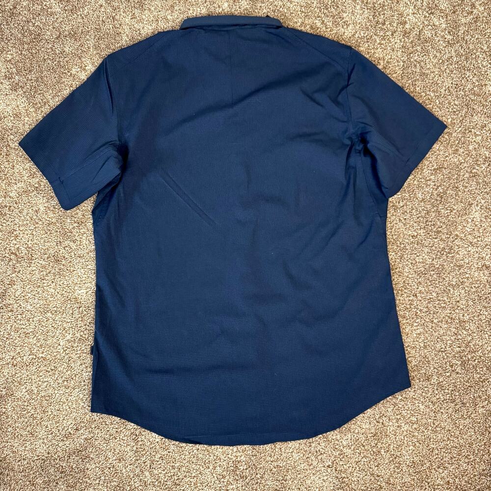 Lululemon NWT Mens Size Large Airing Easy Short Sleeve Button Up Shirt True Navy - Picture 3 of 9